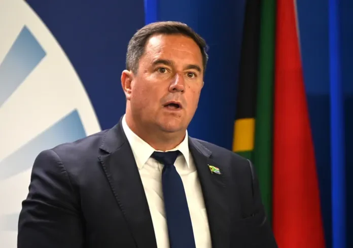 e5ff9abc7a146eabfffdc10542a87c315d7b4121=w700